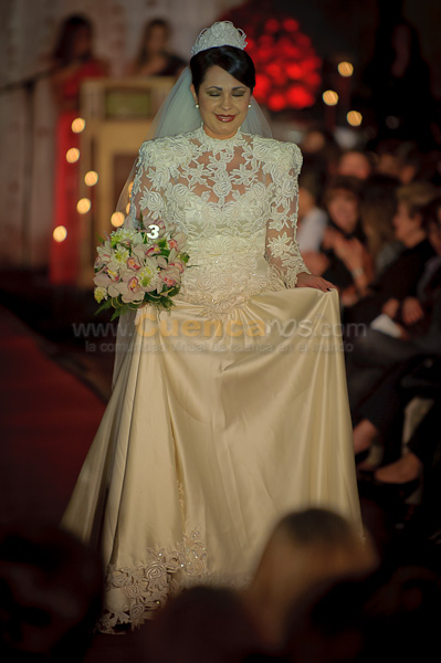 Desfile de Trajes de Novia 2011 del Club Rotario de Cuenca