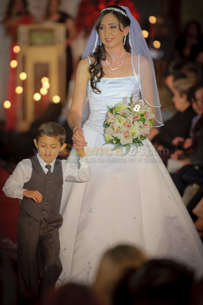 Desfile de Trajes de Novia 2011 del Club Rotario de Cuenca