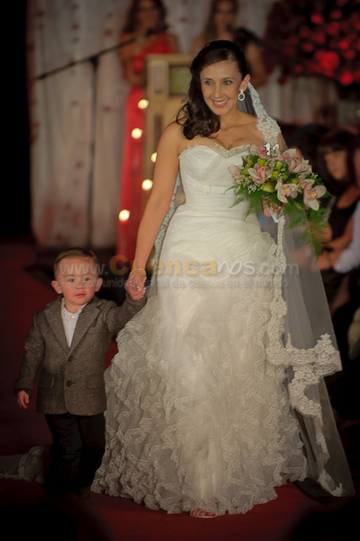 Desfile de Trajes de Novia 2011 del Club Rotario de Cuenca