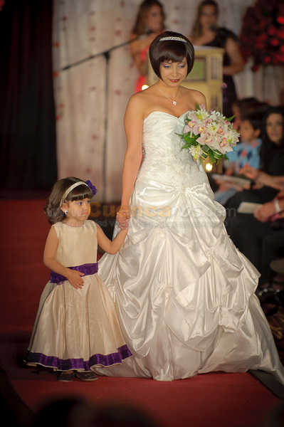Desfile de Trajes de Novia 2011 del Club Rotario de Cuenca