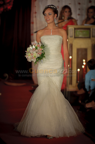 Desfile de Trajes de Novia 2011 del Club Rotario de Cuenca