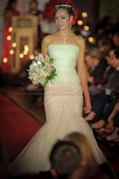 Desfile de Trajes de Novia 2011 del Club Rotario de Cuenca