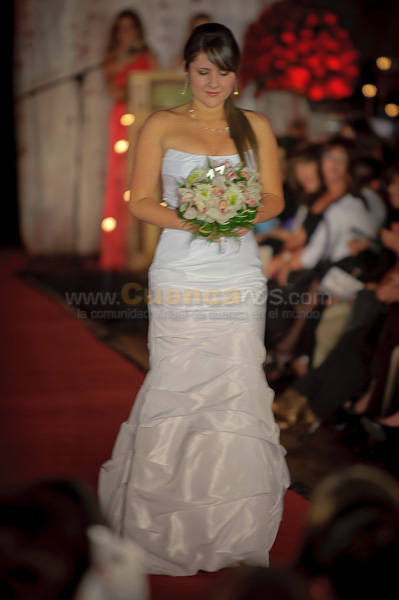 Desfile de Trajes de Novia 2011 del Club Rotario de Cuenca