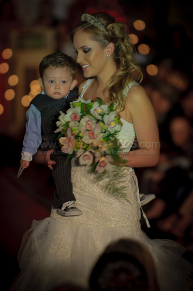 Desfile de Trajes de Novia 2011 del Club Rotario de Cuenca