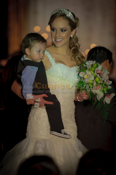 Desfile de Trajes de Novia 2011 del Club Rotario de Cuenca