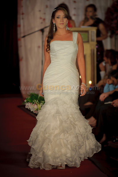 Desfile de Trajes de Novia 2011 del Club Rotario de Cuenca