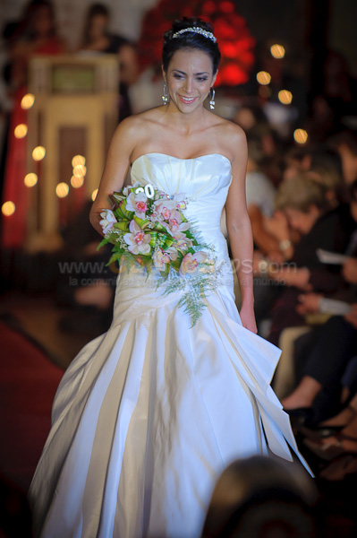 Desfile de Trajes de Novia 2011 del Club Rotario de Cuenca
