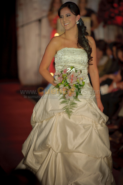 Desfile de Trajes de Novia 2011 del Club Rotario de Cuenca