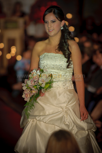 Desfile de Trajes de Novia 2011 del Club Rotario de Cuenca