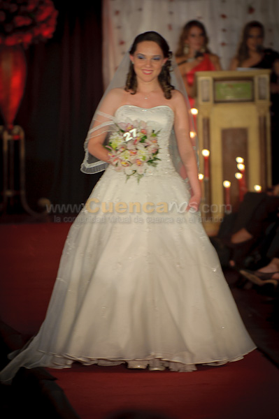 Desfile de Trajes de Novia 2011 del Club Rotario de Cuenca