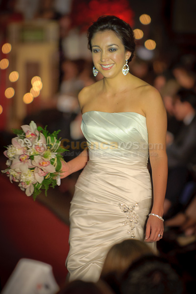 Desfile de Trajes de Novia 2011 del Club Rotario de Cuenca