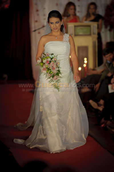 Desfile de Trajes de Novia 2011 del Club Rotario de Cuenca