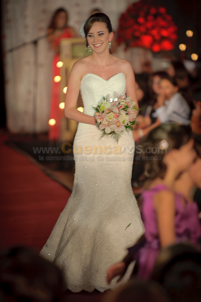 Desfile de Trajes de Novia 2011 del Club Rotario de Cuenca