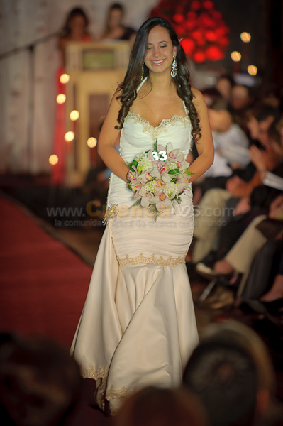 Desfile de Trajes de Novia 2011 del Club Rotario de Cuenca