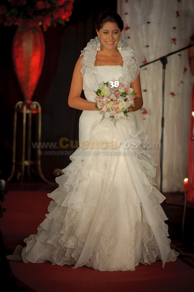 Desfile de Trajes de Novia 2011 del Club Rotario de Cuenca