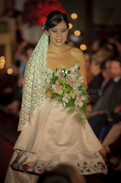 Desfile de Trajes de Novia 2011 del Club Rotario de Cuenca