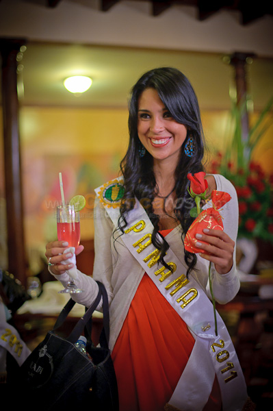 Visita de las Candidatas a Reina Mundial del Banano 2011