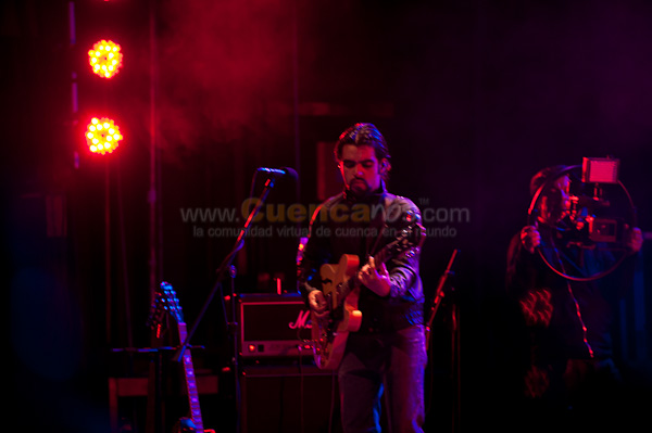 Lazamiento de Disco de Radio Fantasma