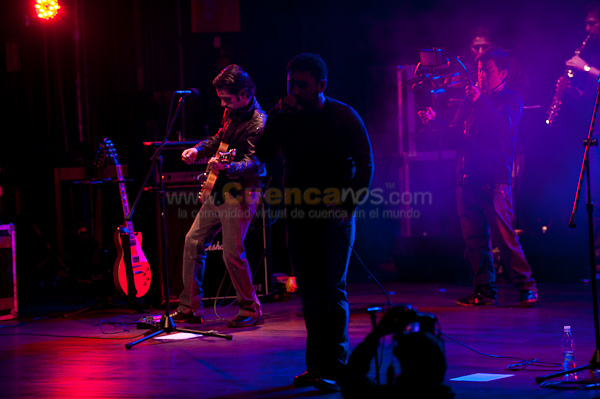 Lazamiento de Disco de Radio Fantasma