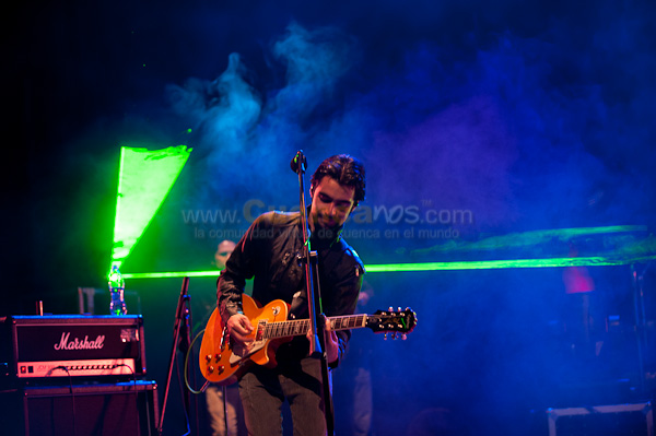Lazamiento de Disco de Radio Fantasma