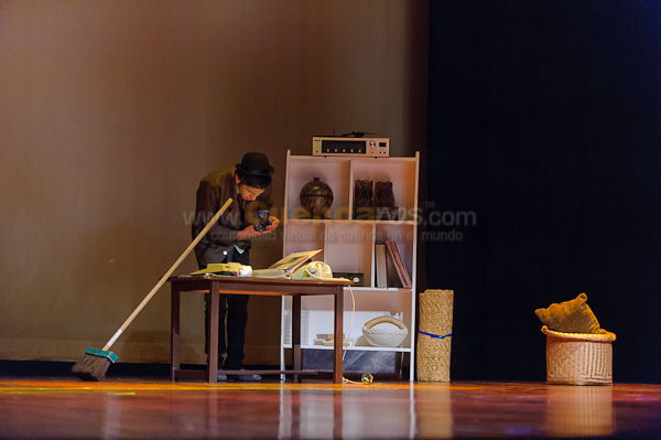 Obra de Teatro Los Coleccionistas por Los Andes