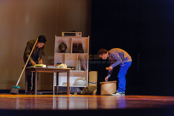 Obra de Teatro Los Coleccionistas por Los Andes