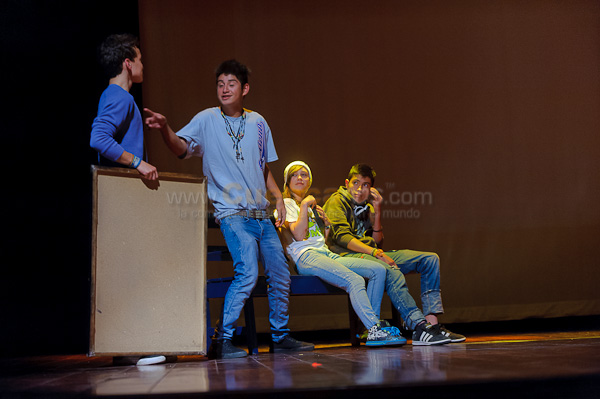 Obra de Teatro Los Coleccionistas por Los Andes