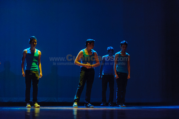 Obra de Teatro Los Coleccionistas por Los Andes
