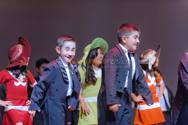Obra de Teatro Los Coleccionistas por Los Andes