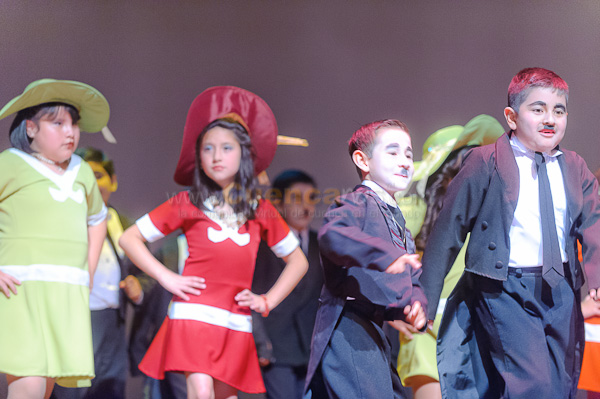 Obra de Teatro Los Coleccionistas por Los Andes