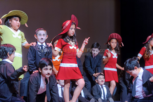 Obra de Teatro Los Coleccionistas por Los Andes