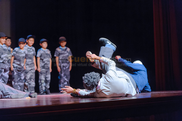 Obra de Teatro Los Coleccionistas por Los Andes