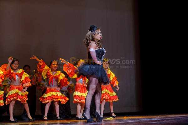 Obra de Teatro Los Coleccionistas por Los Andes