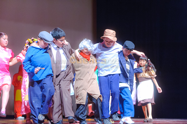 Obra de Teatro Los Coleccionistas por Los Andes
