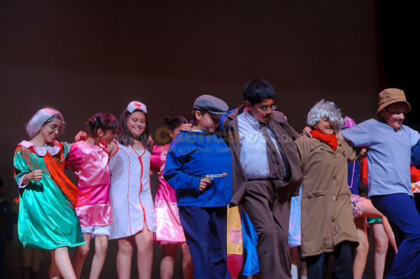 Obra de Teatro Los Coleccionistas por Los Andes
