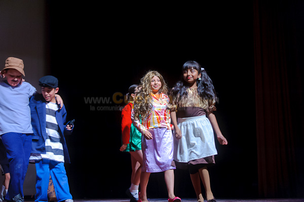 Obra de Teatro Los Coleccionistas por Los Andes