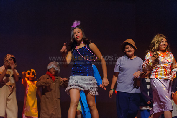 Obra de Teatro Los Coleccionistas por Los Andes