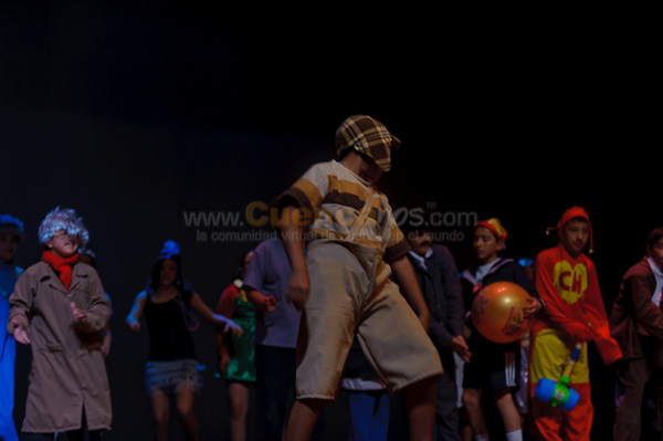 Obra de Teatro Los Coleccionistas por Los Andes