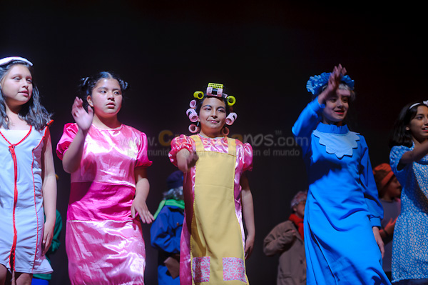 Obra de Teatro Los Coleccionistas por Los Andes