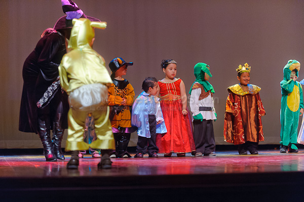 Obra de Teatro Los Coleccionistas por Los Andes