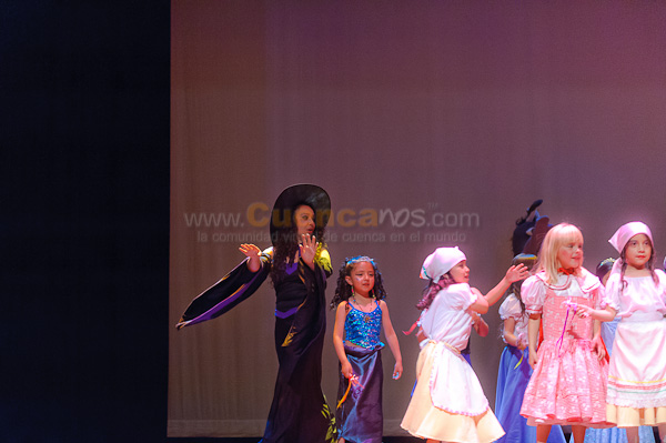 Obra de Teatro Los Coleccionistas por Los Andes