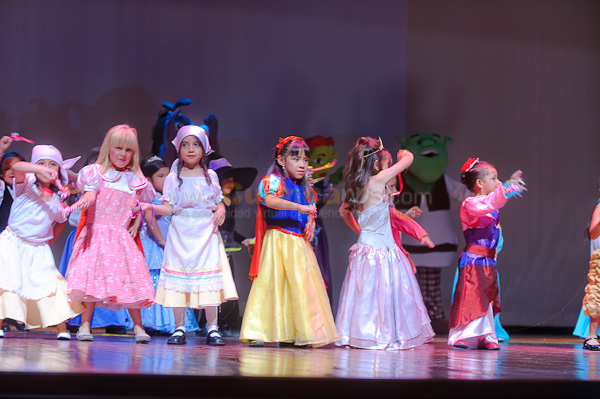 Obra de Teatro Los Coleccionistas por Los Andes