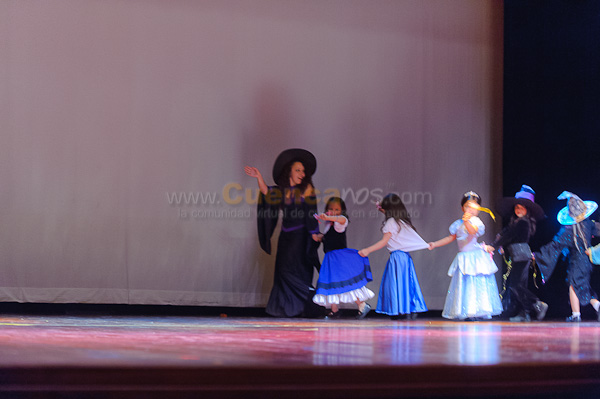 Obra de Teatro Los Coleccionistas por Los Andes