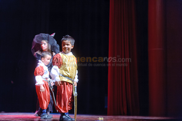 Obra de Teatro Los Coleccionistas por Los Andes