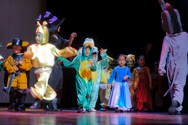 Obra de Teatro Los Coleccionistas por Los Andes