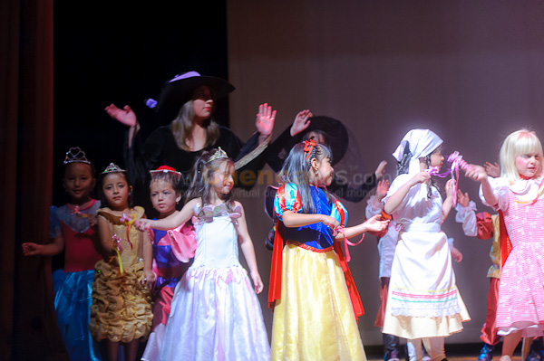 Obra de Teatro Los Coleccionistas por Los Andes