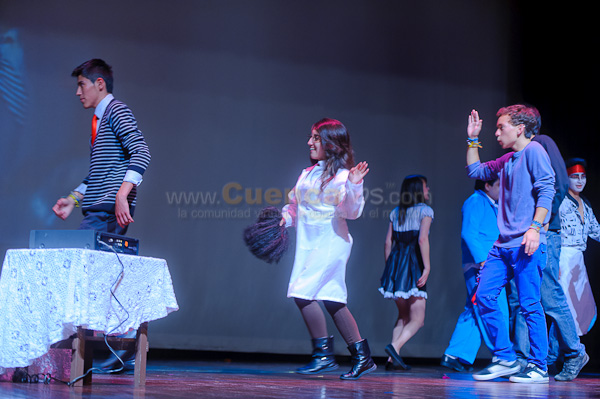 Obra de Teatro Los Coleccionistas por Los Andes