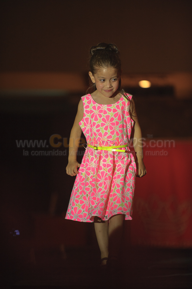 Desfile de Modas Victoria Pink