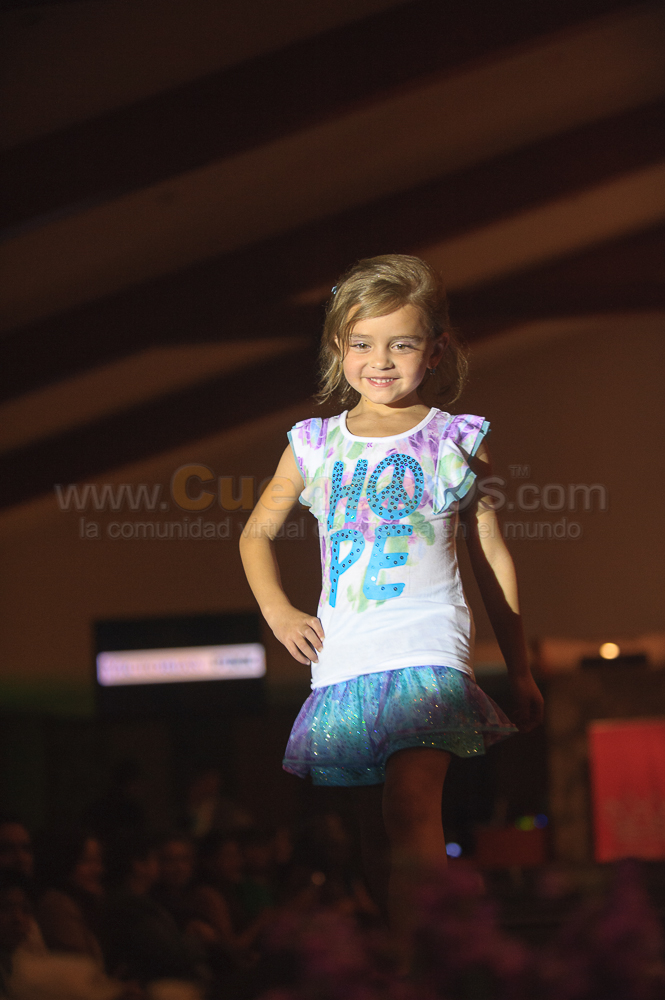 Desfile de Modas Victoria Pink