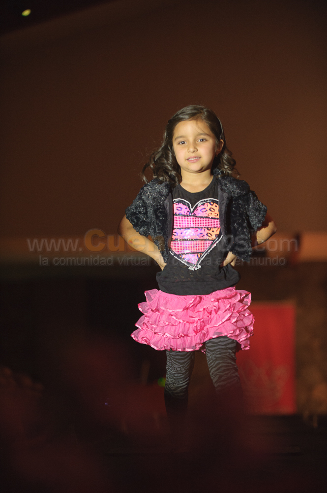 Desfile de Modas Victoria Pink